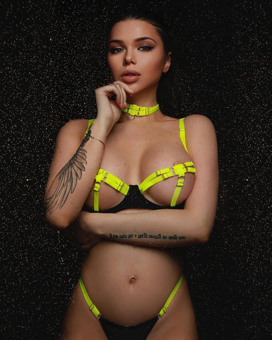 #21 Yimunancy 4-Piece Gothic Hollow Lingerie