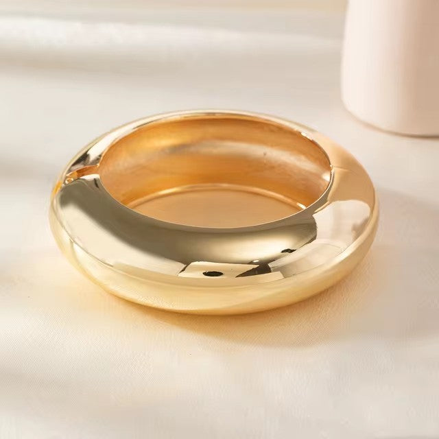 #62 New Beige Tie Dye Wide Asymmetrical Resin Bracelet