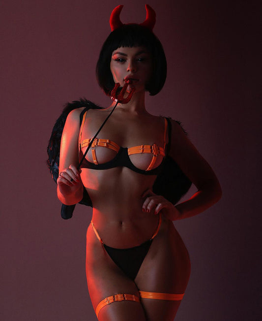 #21 Yimunancy 4-Piece Gothic Hollow Lingerie