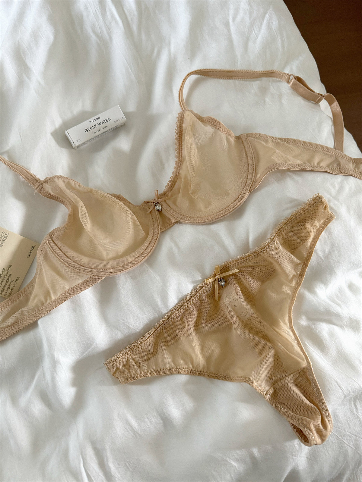 #184 Ultra-thin lace gathered underwear