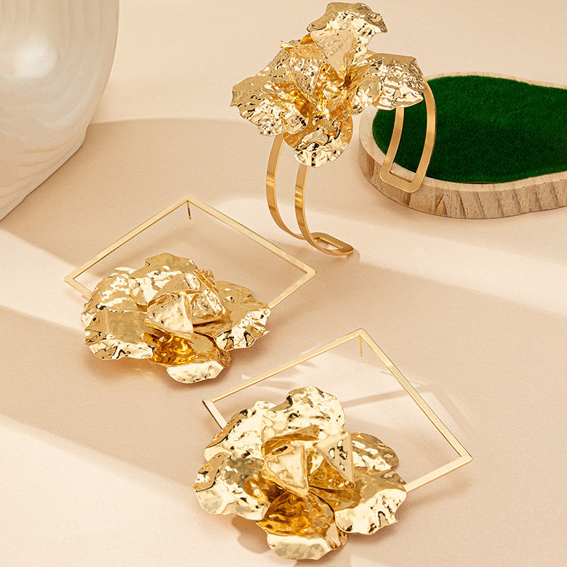 #66 Geometric Flower Earrings Arm Bracelet Set