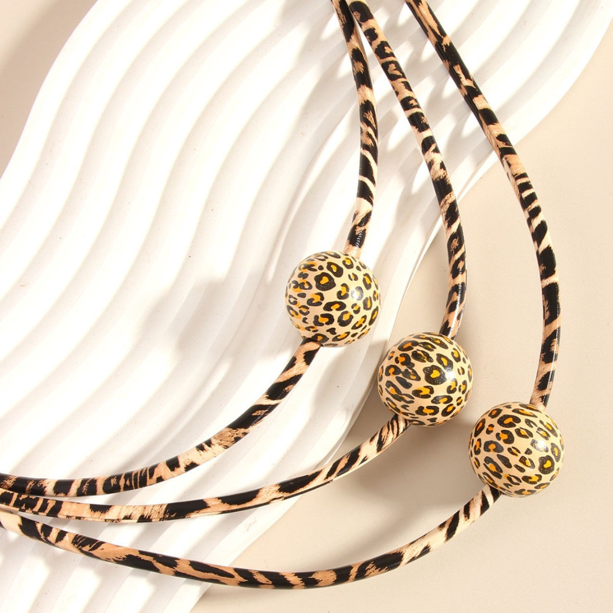 #138 New Retro Multi-layer Leather Wood Bead Leopard
